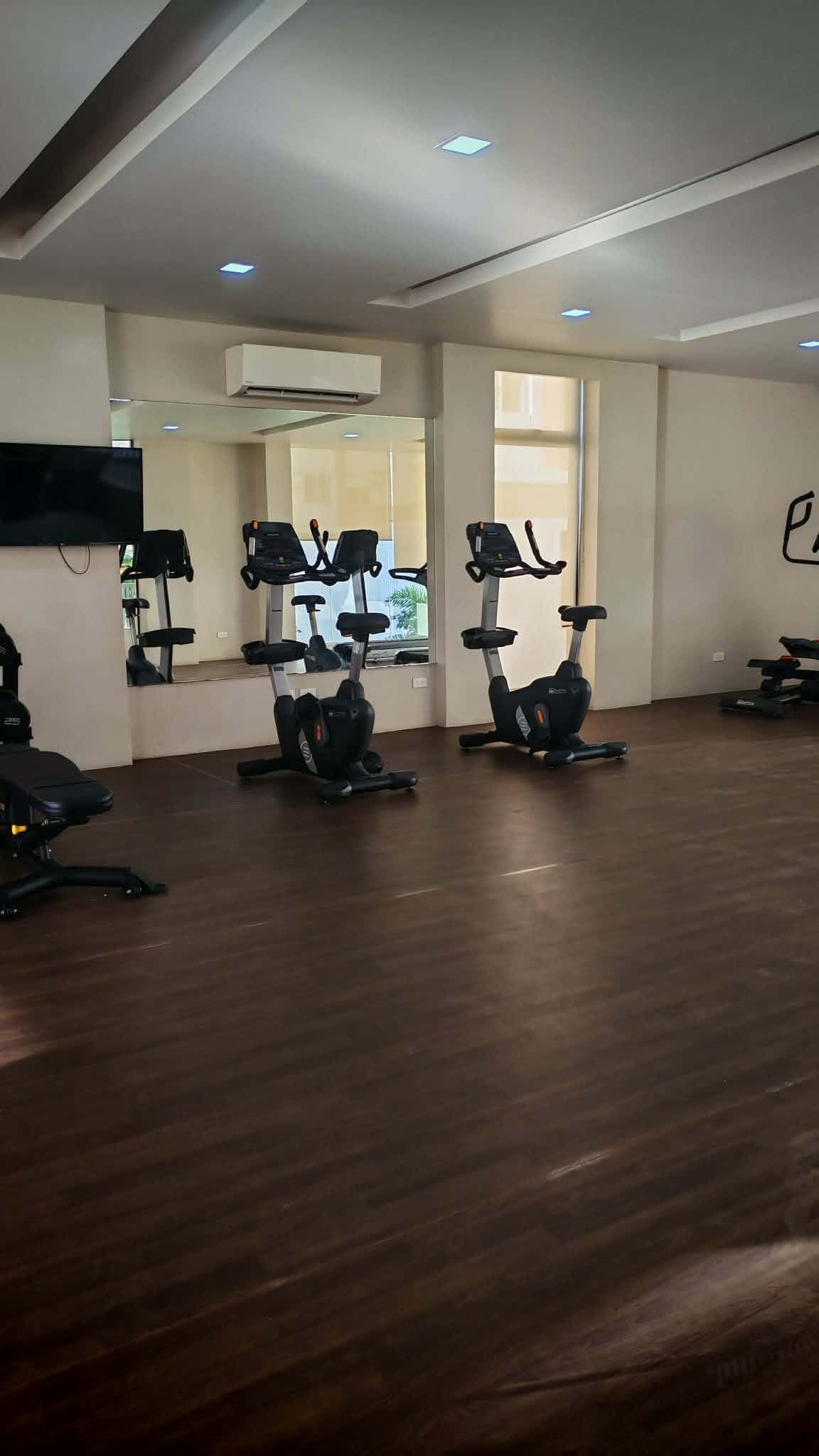 Direct owner here! **Bare 2-bedroom unit at Verde Spatial** available for long-term lease. - photo 9