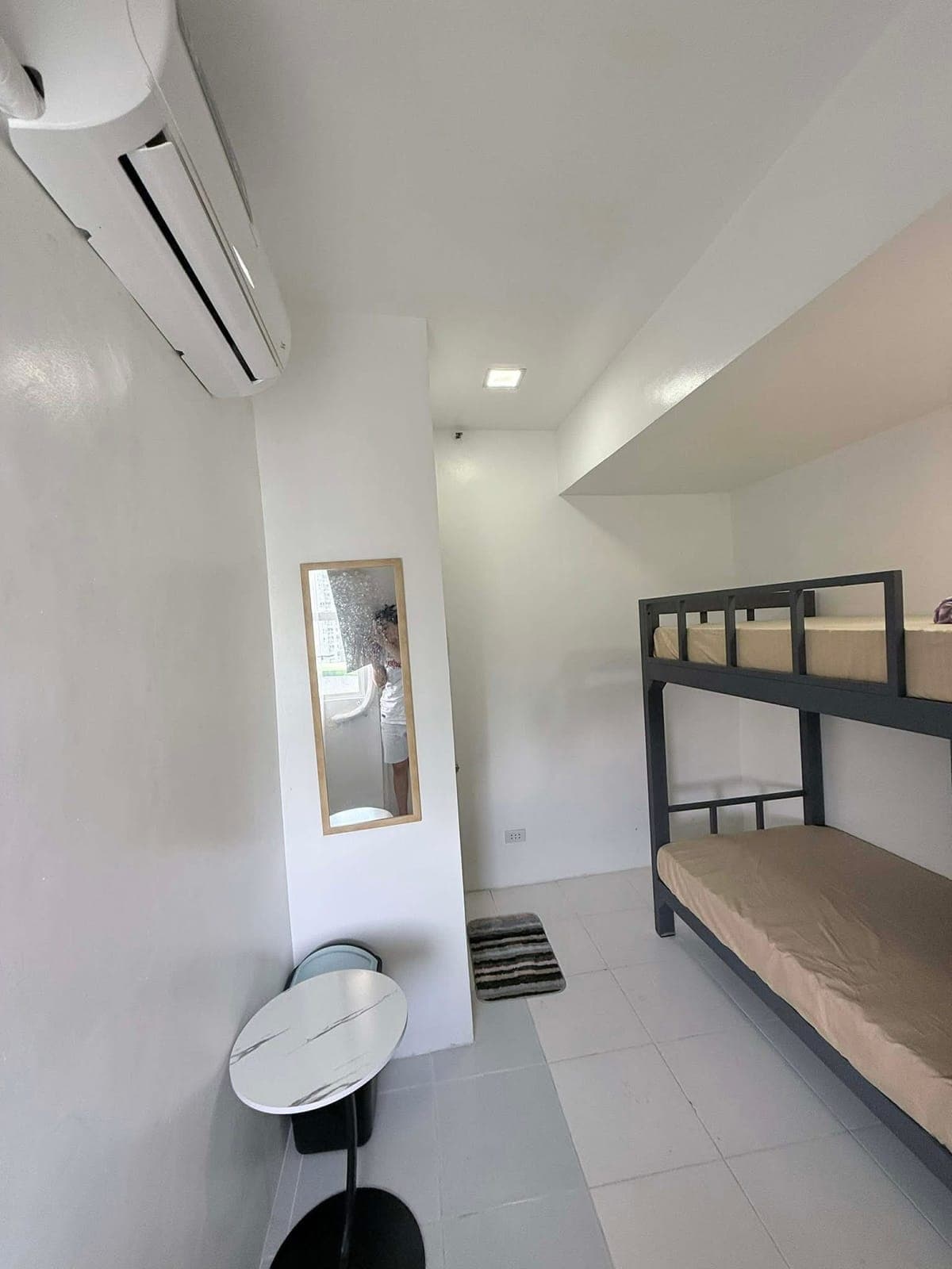 🛏️FEMALE BEDSPACE/CONDO SHARING FURNISHED - photo 5