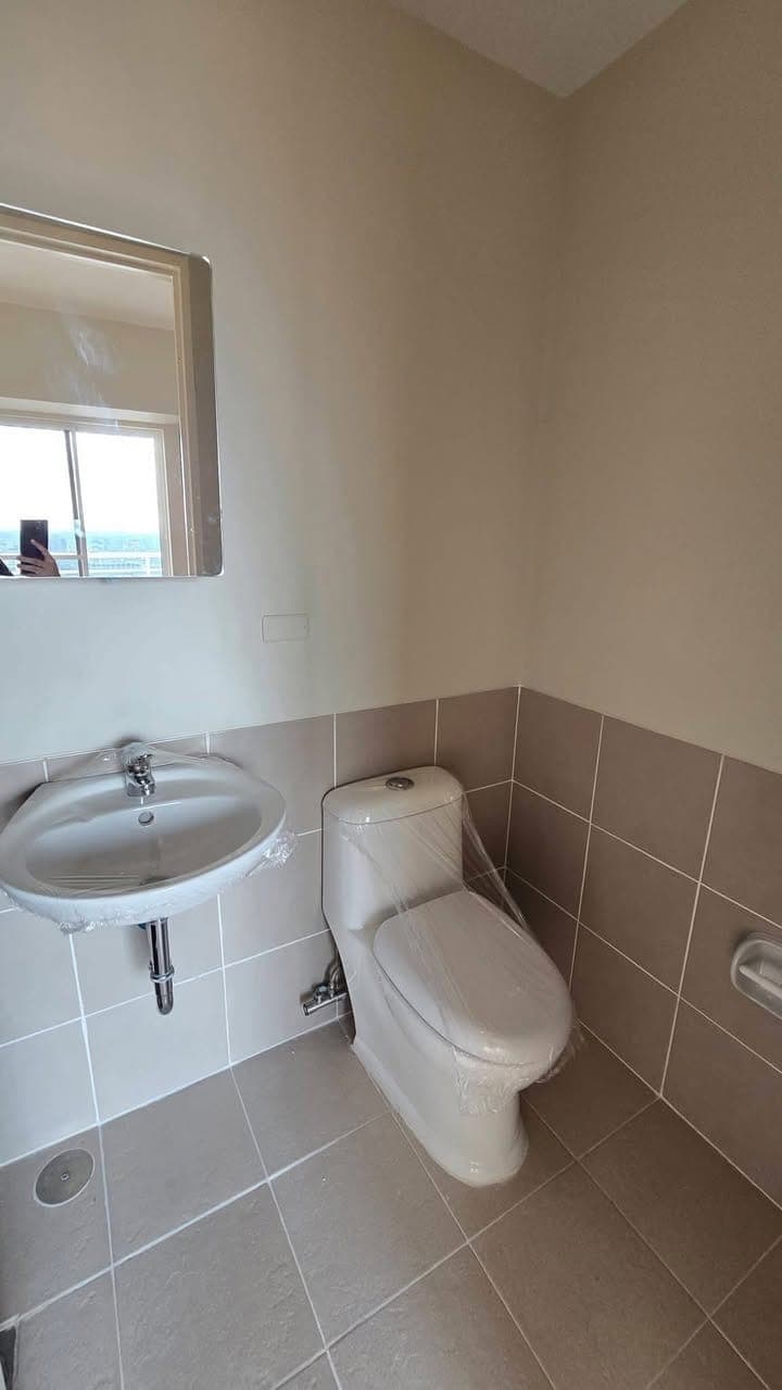 UNIT AVAILABLE FOR LEASE‼️ - photo 4