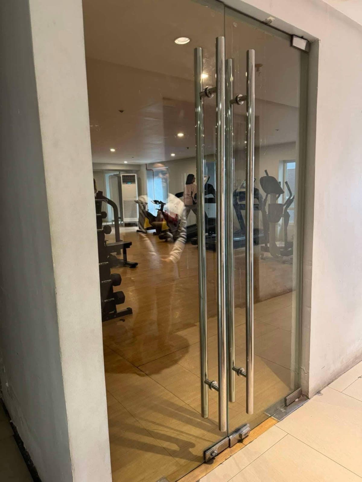 FOR RENT: CONDO UNIT AT VICTORIA SPORTS TOWER. AVAILABLE IN MAY. - photo 5