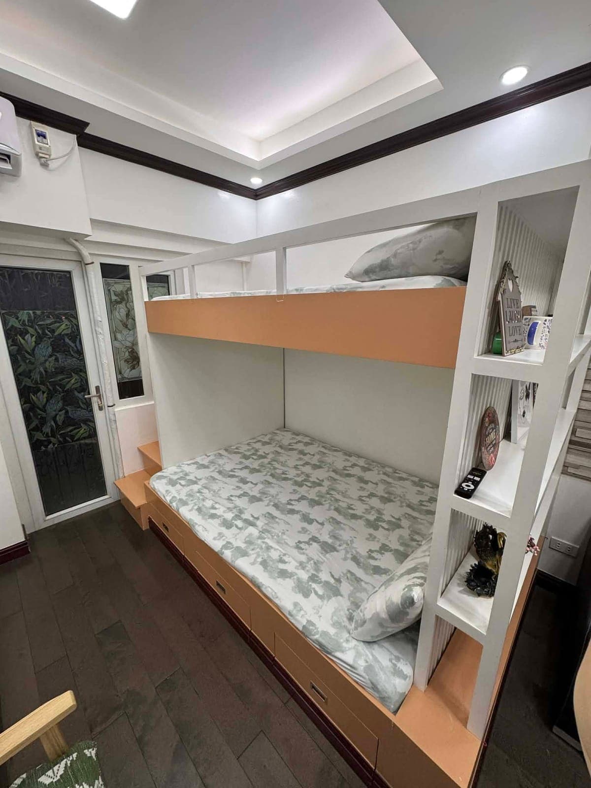 FOR RENT: CONDO UNIT AT VICTORIA SPORTS TOWER. AVAILABLE IN MAY. - photo 10