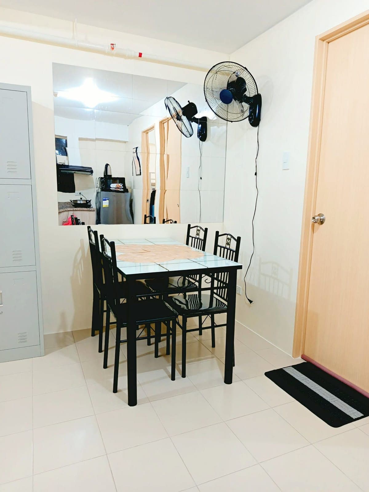 NEW FEMALE CONDO BEDSPACE - 4,500 only ! - photo 1