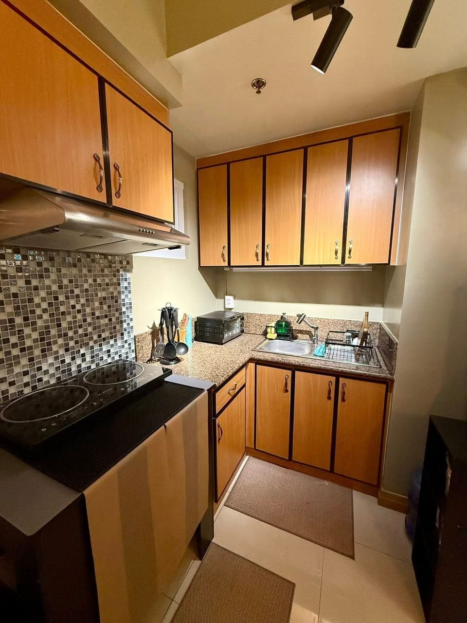 1 Bedroom for Lease The Trion Towers - photo 3