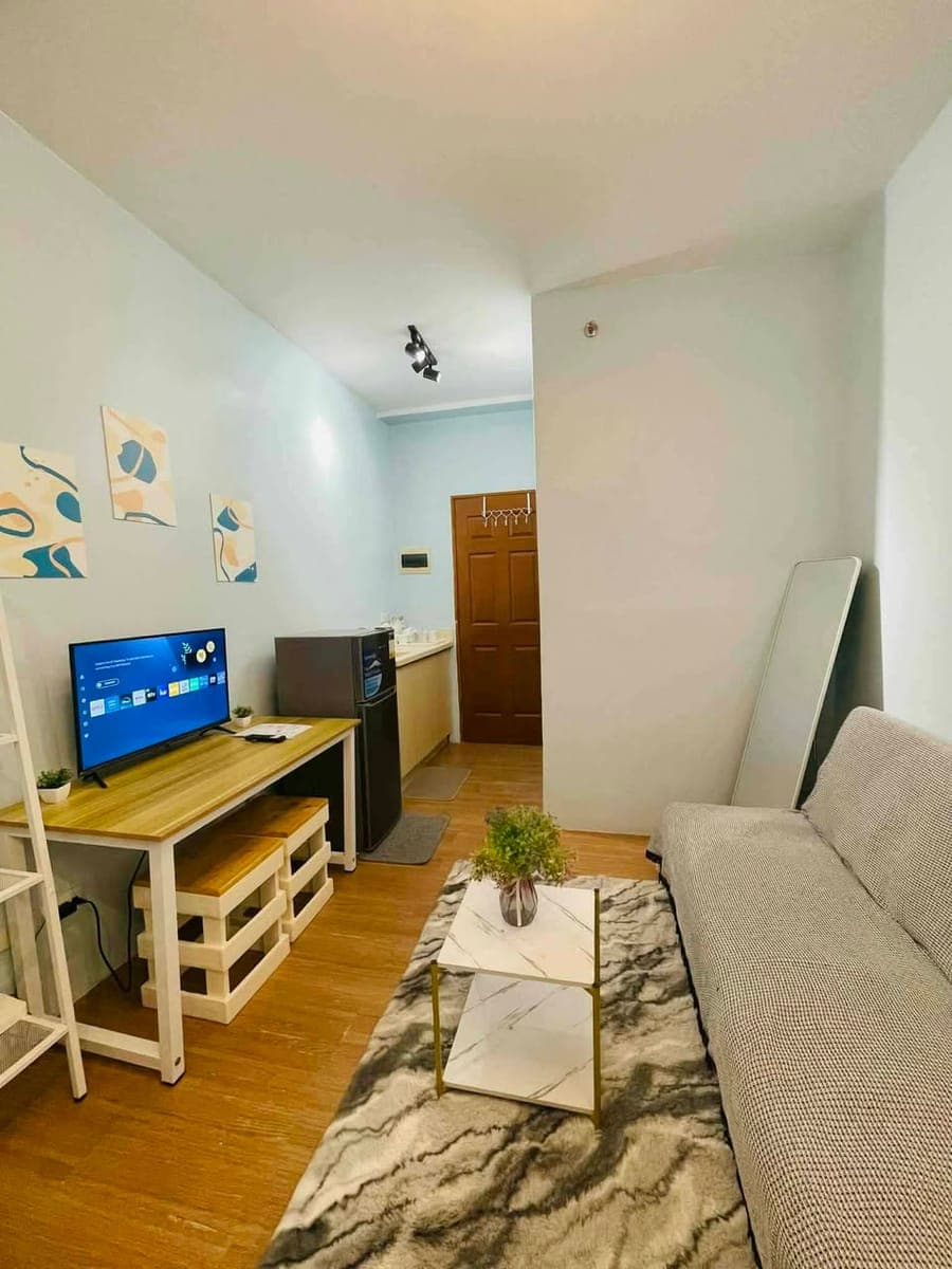 For rent Studio type at Bayanihan flats for only 12k includes dues 4th floor - photo 3