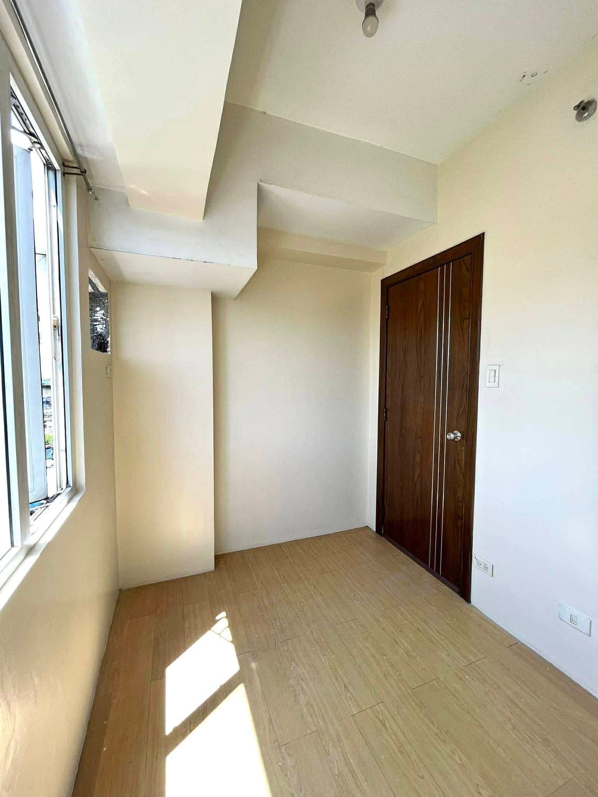 Condo Unit at Ridgewood Towers for RENT - photo 2