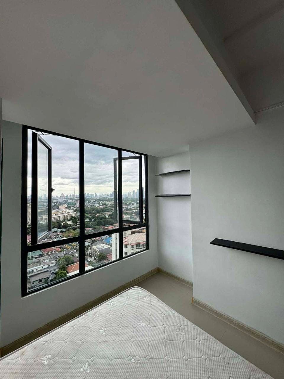 𝗙𝗢𝗥 𝗥𝗘𝗡𝗧 - photo 4