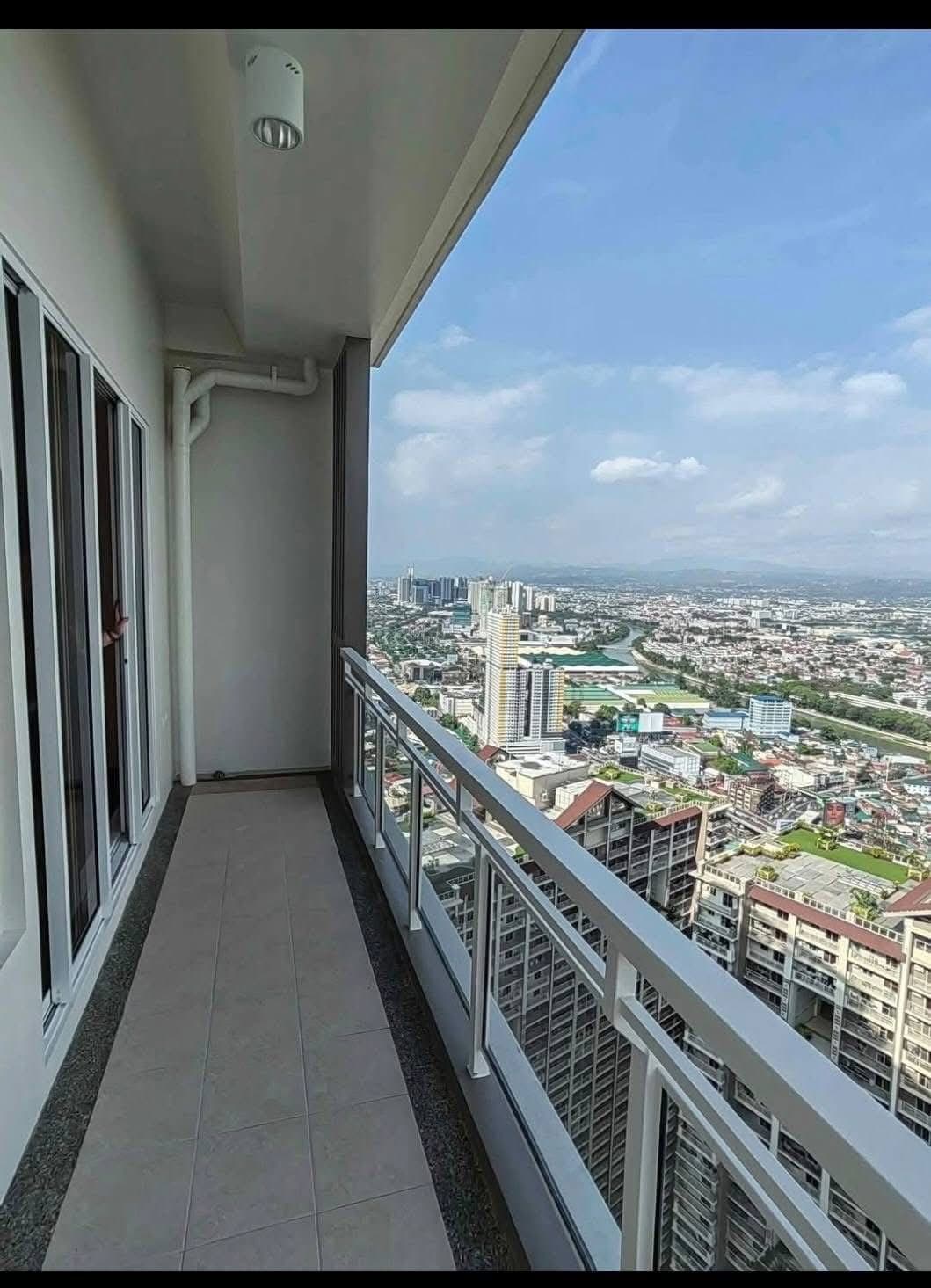 ₱65K MONTHLY ‼️ | 4BR WITH BALCONY + PARKING AT ALDER RESIDENCES – ACACIA ESTATES - photo 6