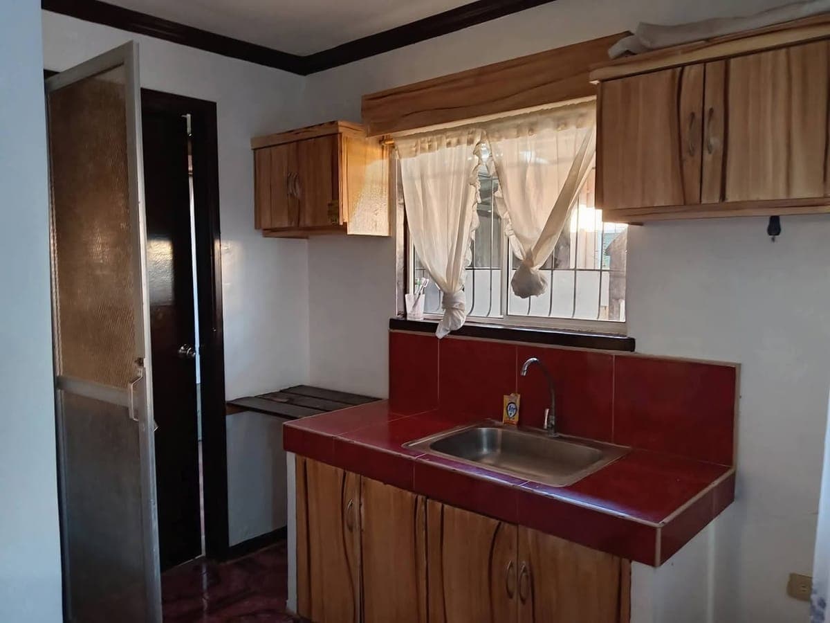 🏡 FOR RENT: Fully Furnished Bungalow in Uptown Bellevue Subdivision - photo 4