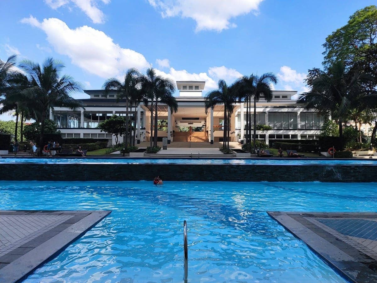 FOR RENT: ₱17,000 inclusive assoc dues - photo 3