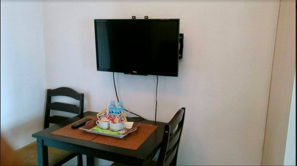 FOR RENT: ₱17,000 inclusive assoc dues - photo 8