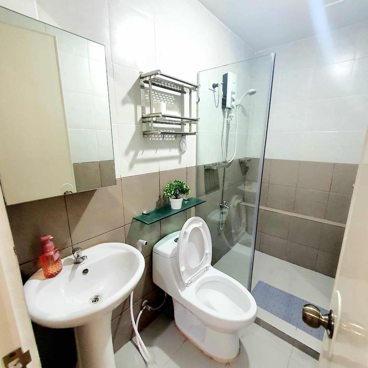 𝗙𝗢𝗥 𝗥𝗘𝗡𝗧 - photo 4