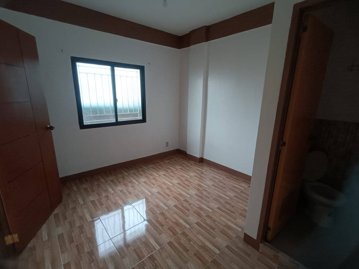 ROOM FOR RENT - photo 2