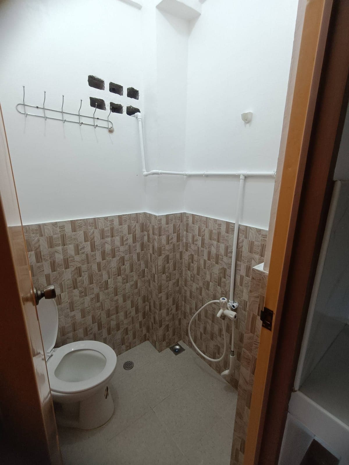 ROOM FOR RENT - photo 3