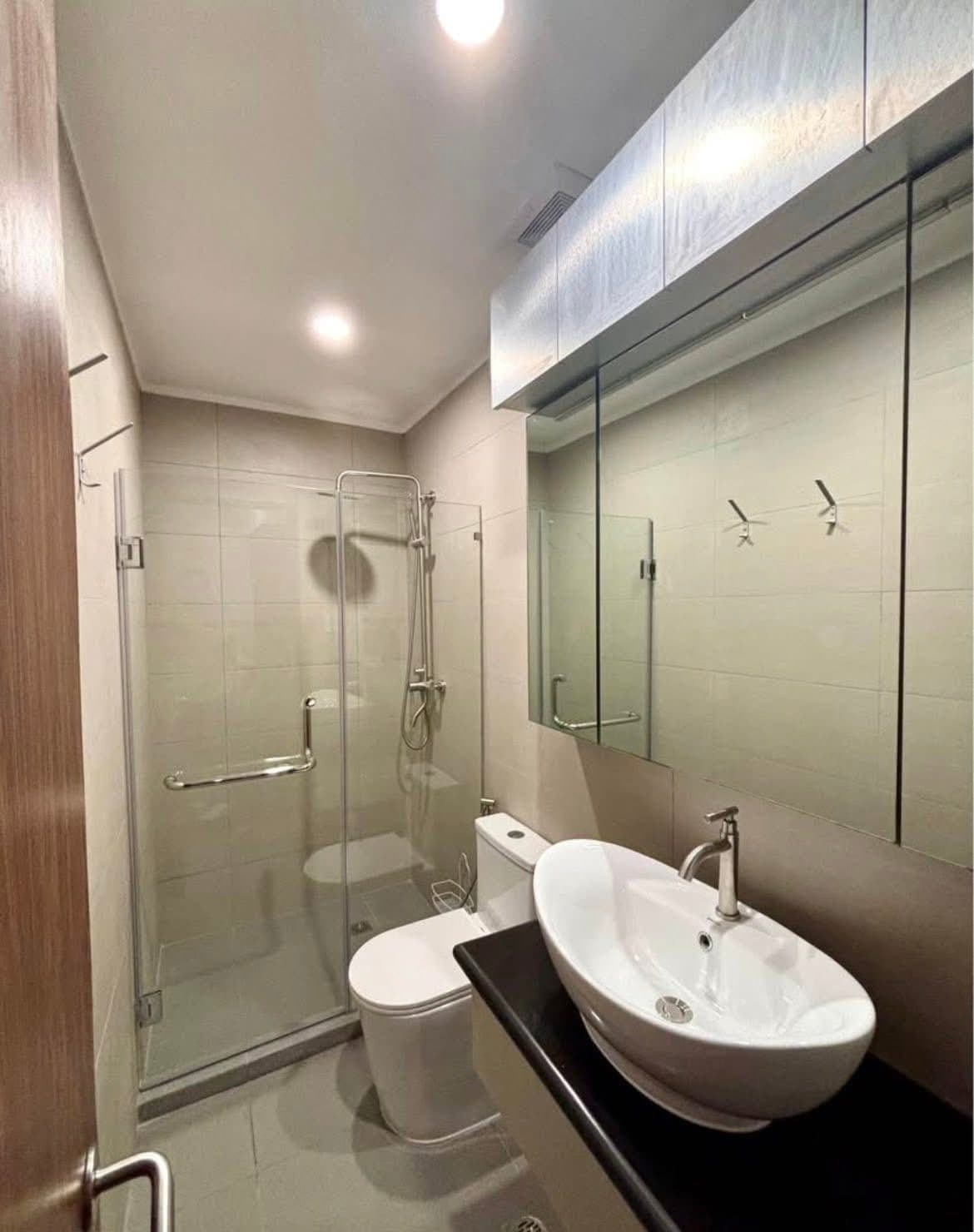 For Lease: Brand New Fully Furnished 2 Bedroom Unit at Forbeswood Heights, BGC - photo 3