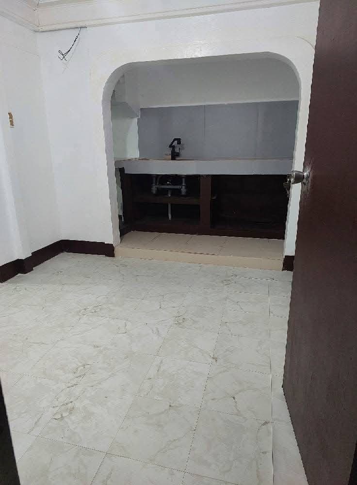 1 bedroom for rent with own bathroom and kitchen - photo 1