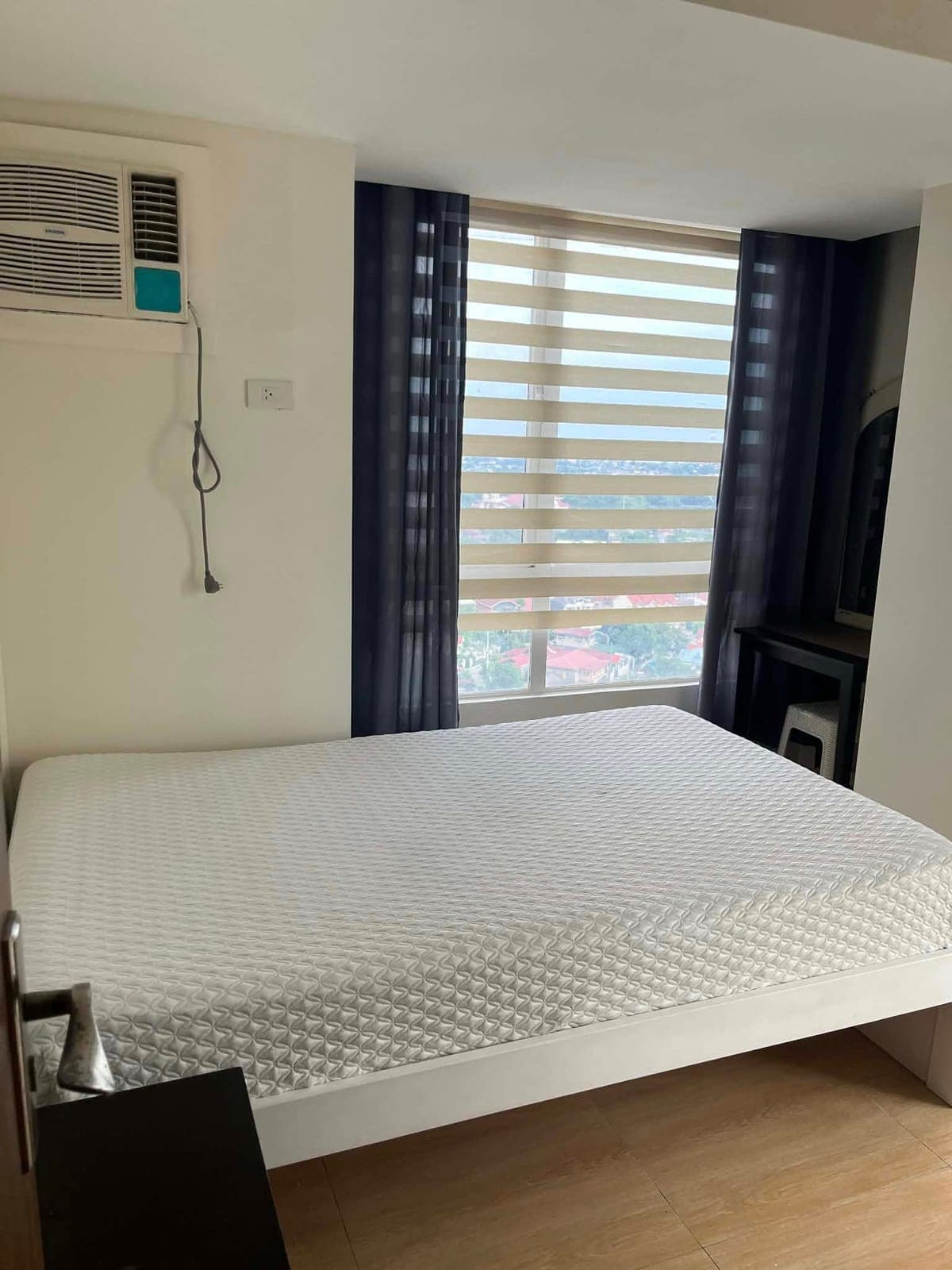 For Rent!! Condominium with 2bedrooms, fully furnished location Congressional Town Center. Near SM N... - photo 4