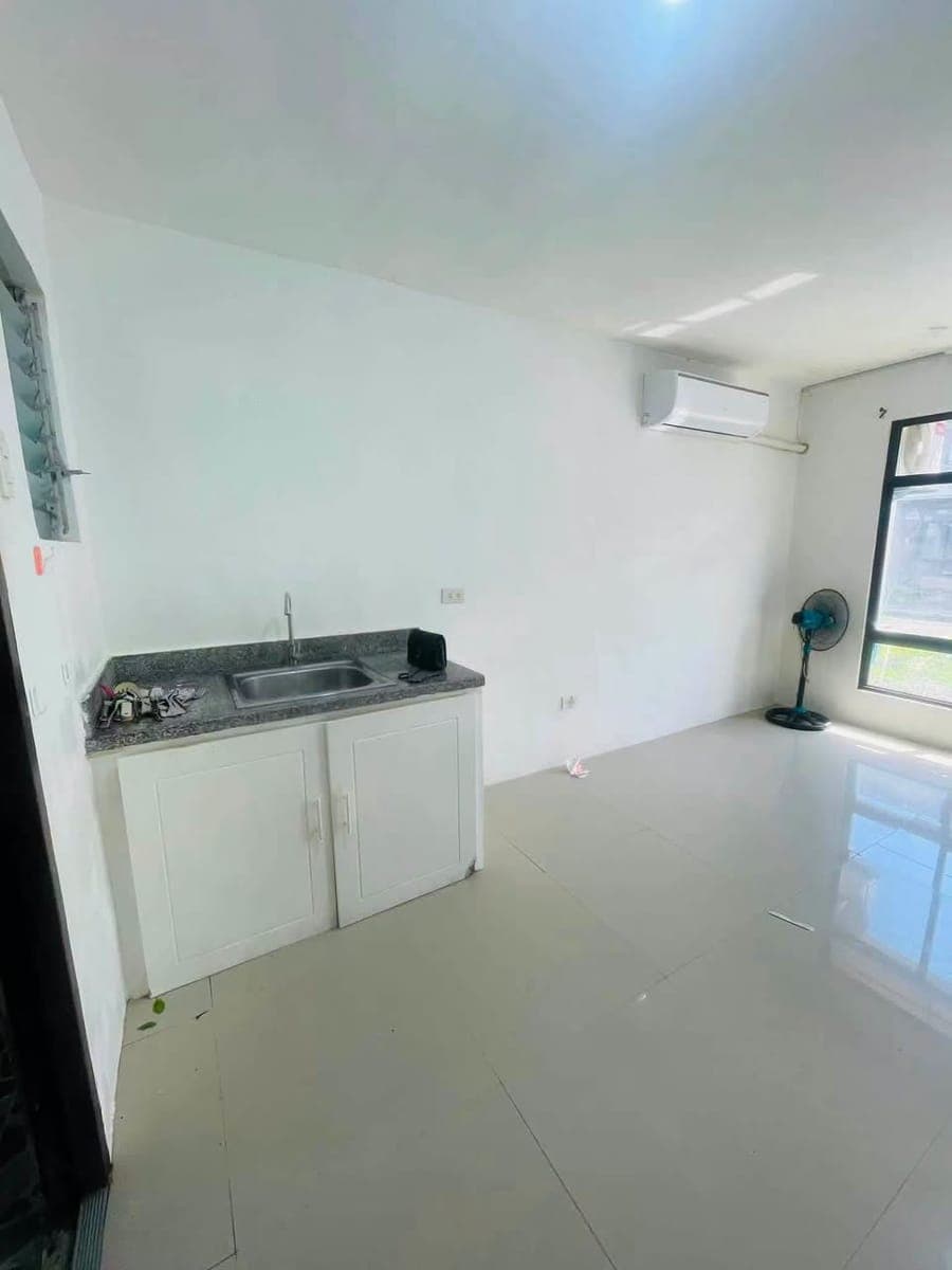 FOR RENT - 2BR Townhouse located at Evissa Subdivision, Lapu-Lapu City - ₱15k only - photo 4