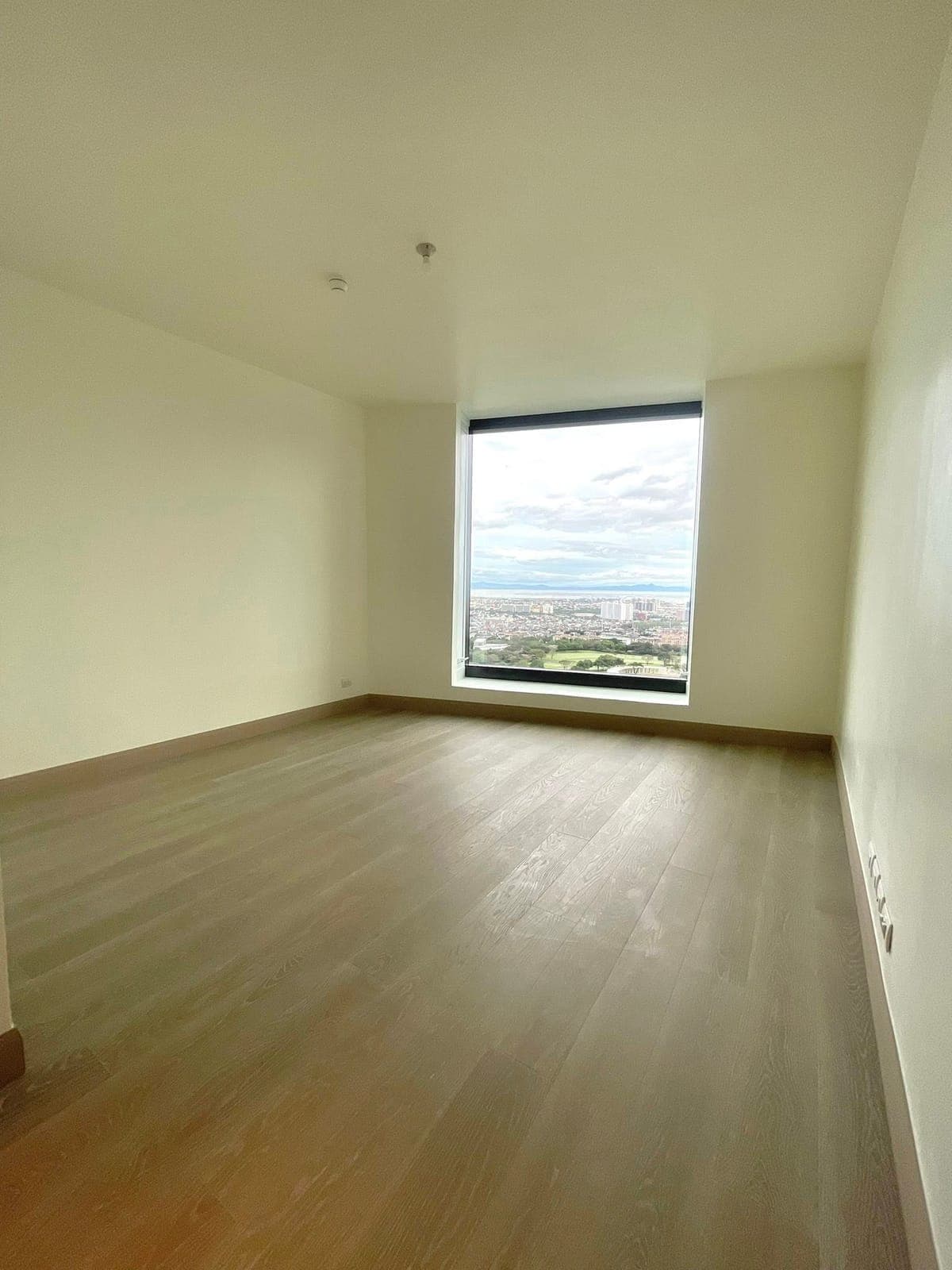 3BR Aurelia Residences for rent and sale - photo 1