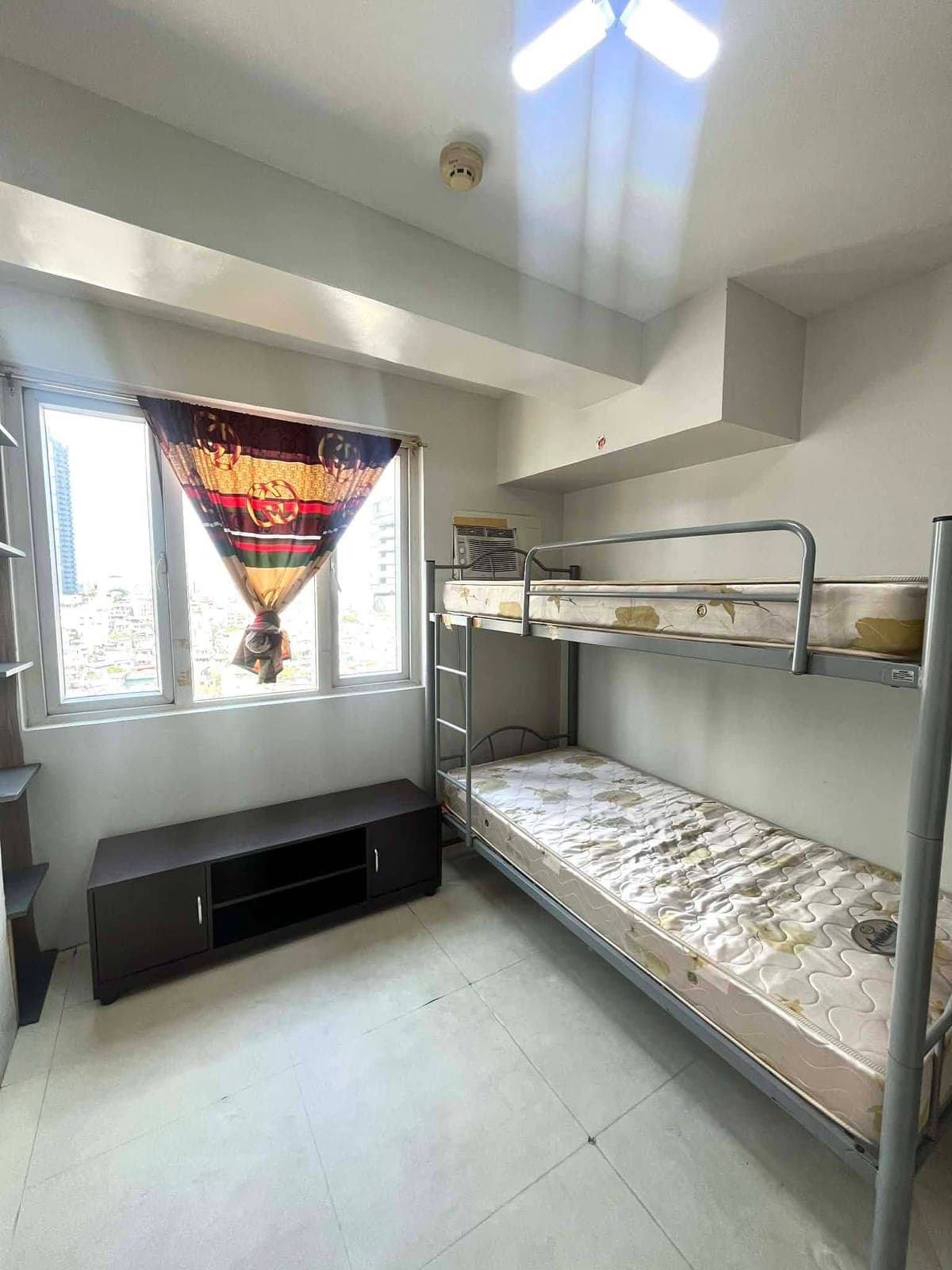 Condo Unit at Ridgewood Towers for RENT - photo 3