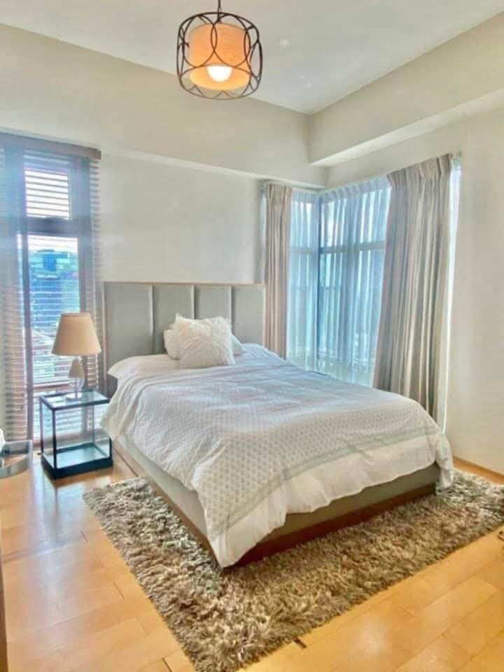 70K MONTHLY |  2-BEDROOM WITH BALCONY AT PARK WEST BGC‼️ - photo 2