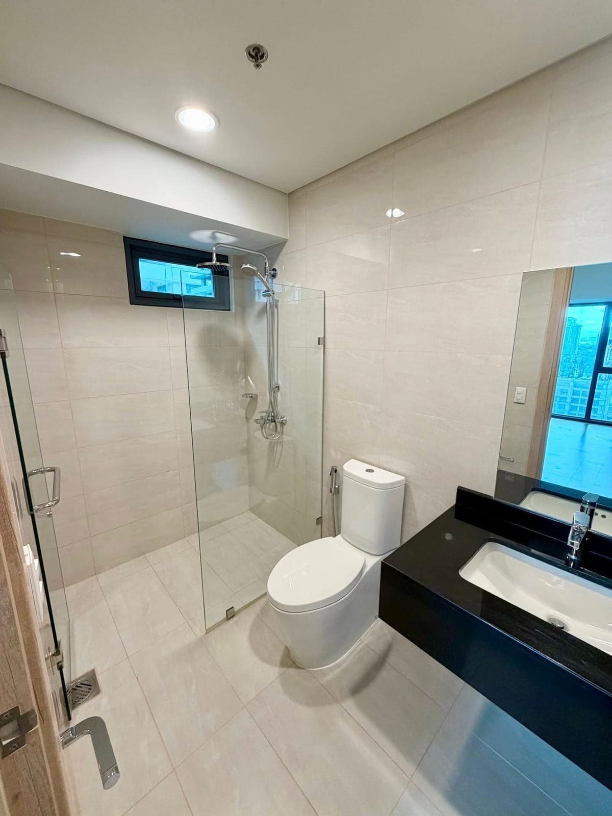 𝘼 𝙗𝙧𝙖𝙣𝙙 𝙣𝙚𝙬 𝙨𝙥𝙖𝙘𝙚 𝙧𝙚𝙖𝙙𝙮 𝙛𝙤𝙧 𝙞𝙩𝙨 𝙛𝙞𝙧𝙨𝙩 𝙘𝙝𝙖𝙥𝙩𝙚𝙧. - photo 2