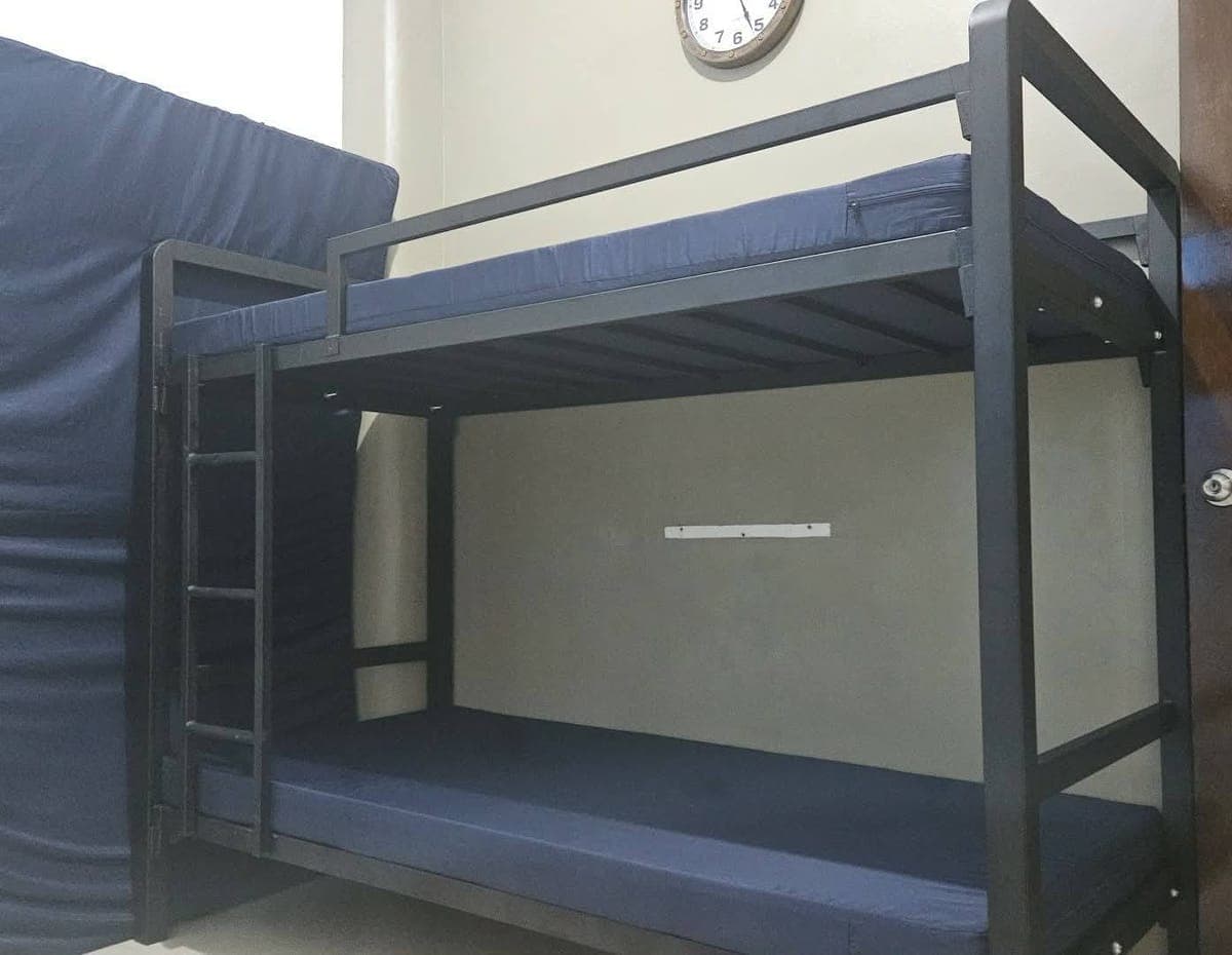 ALL Professional / Student Female Bedspace Wanted - photo 1