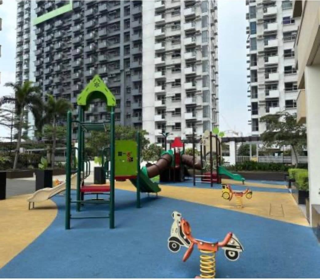 MURANG CONDO UNIT FOR RENT - photo 12