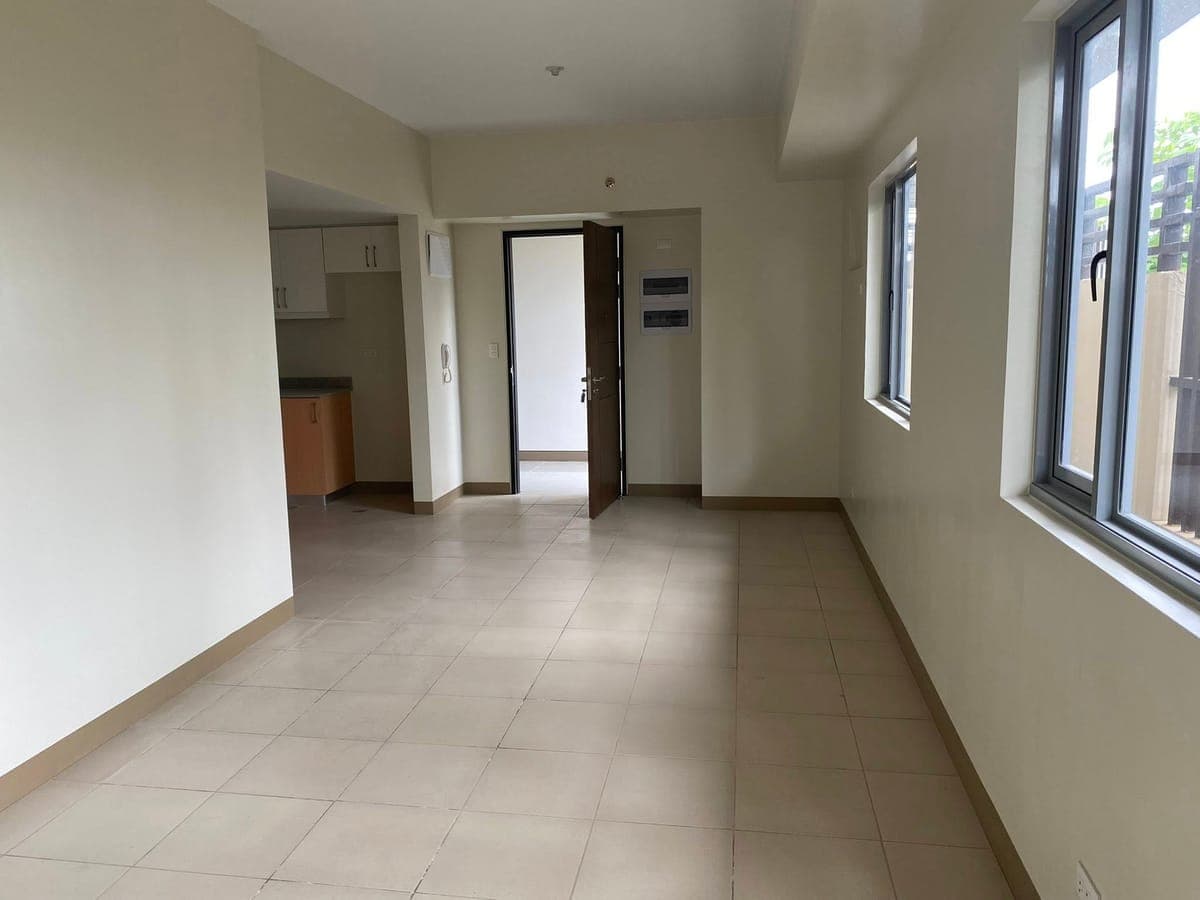 MURANG CONDO UNIT FOR RENT - photo 23