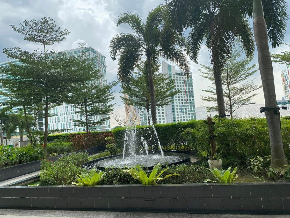 MURANG CONDO UNIT FOR RENT - photo 9