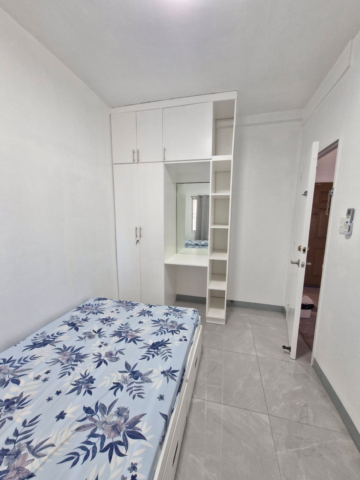 FOR RENT BURGUNDY Transpacific Place - photo 1