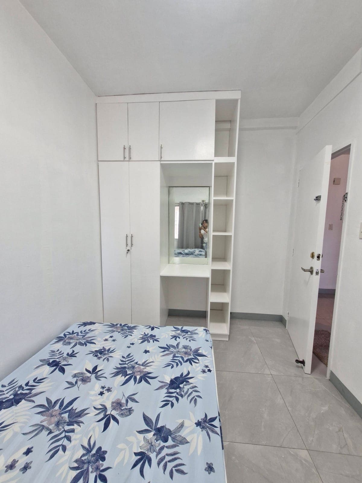 FOR RENT BURGUNDY Transpacific Place - photo 2