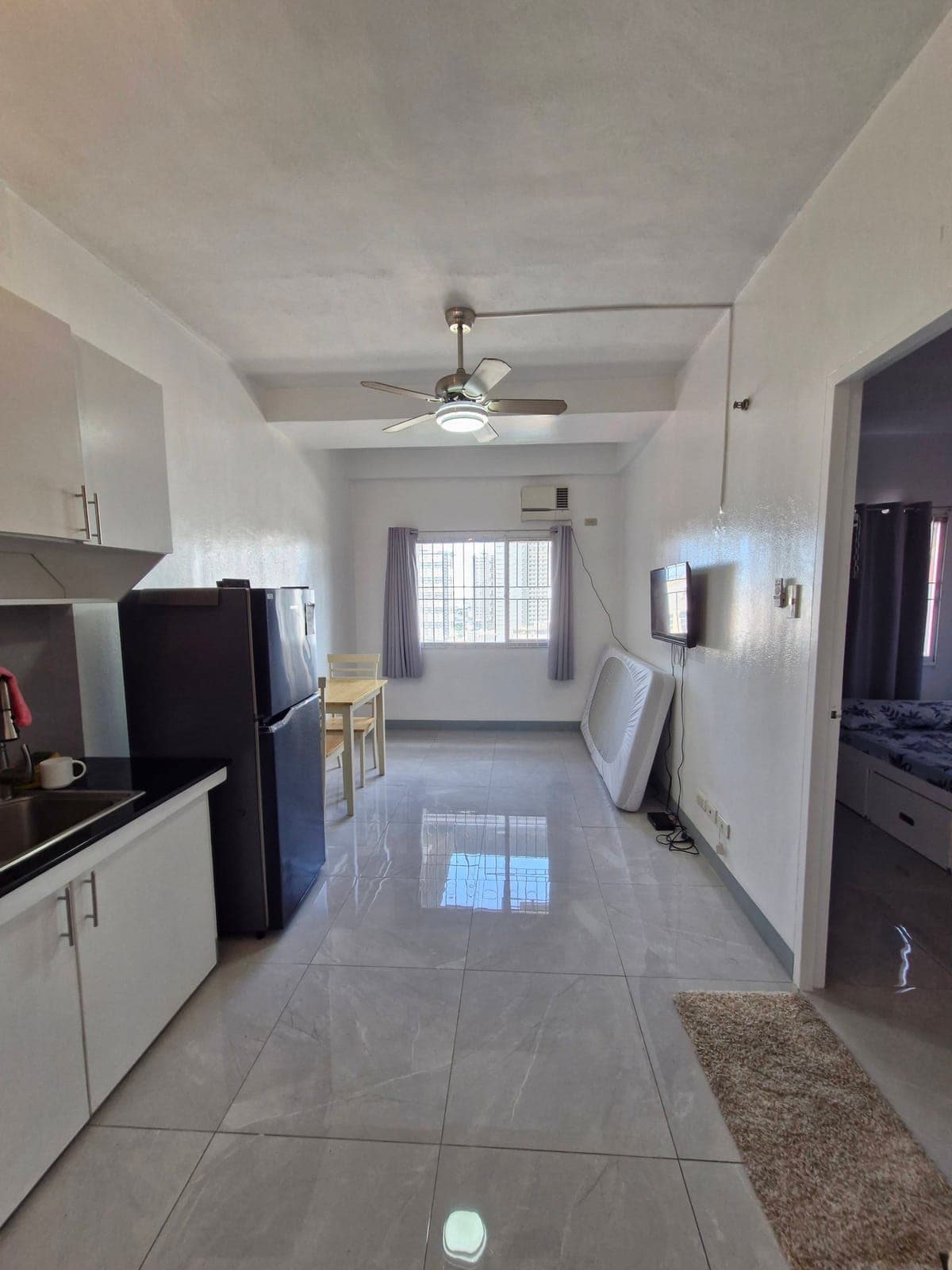 FOR RENT BURGUNDY Transpacific Place - photo 5