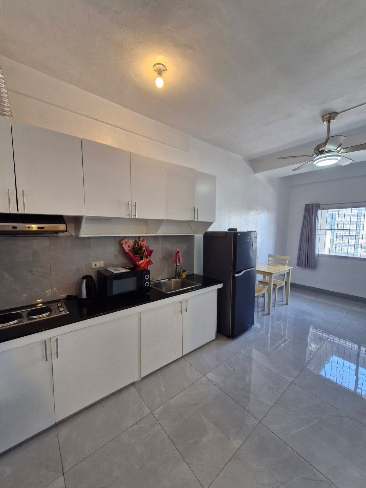 FOR RENT BURGUNDY Transpacific Place - photo 6