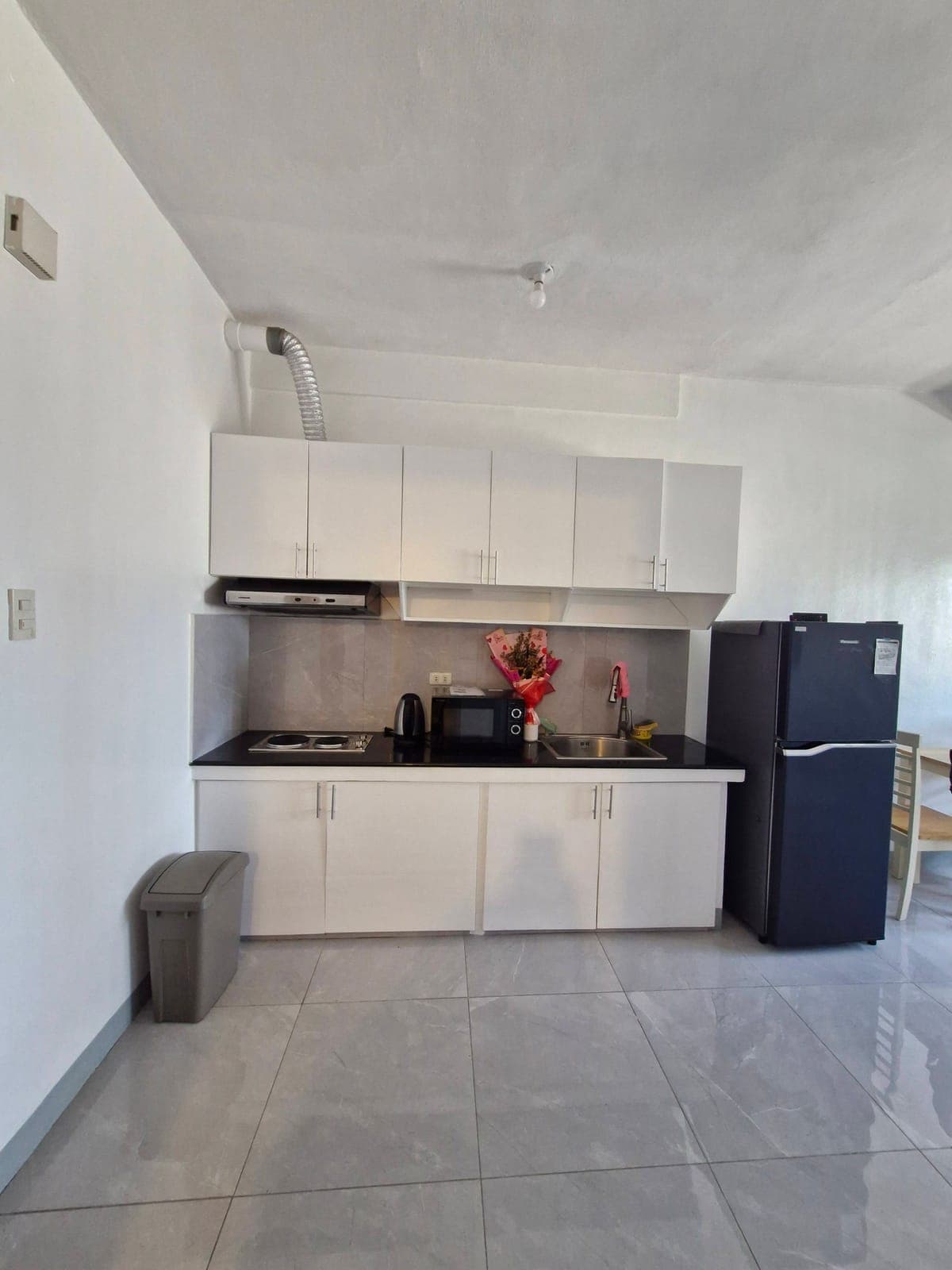 FOR RENT BURGUNDY Transpacific Place - photo 9