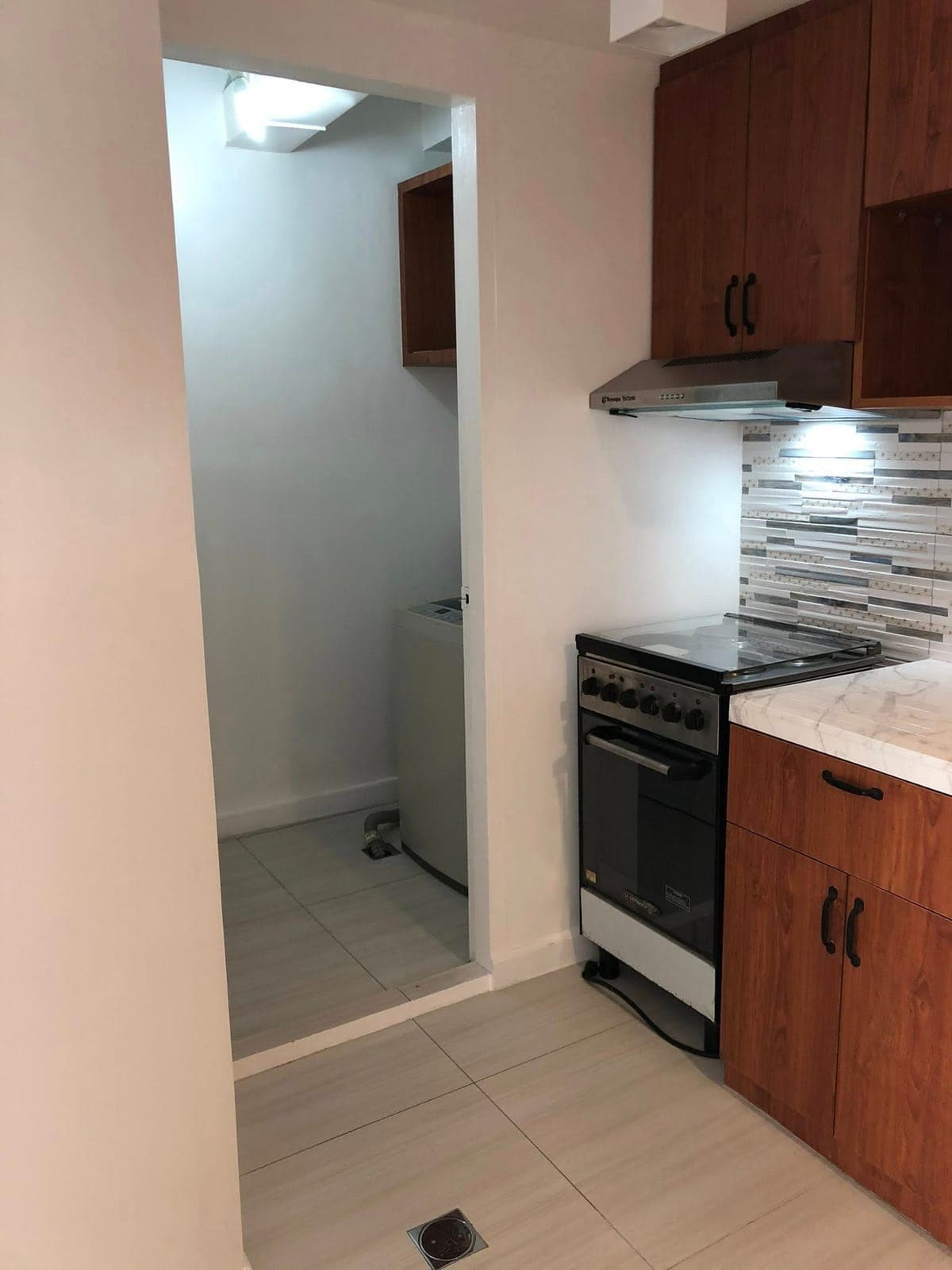 One bedroom Condo for rent in Forbeswood Heights . Fully furnished . Expected rent php 40,000’per mo... - photo 4