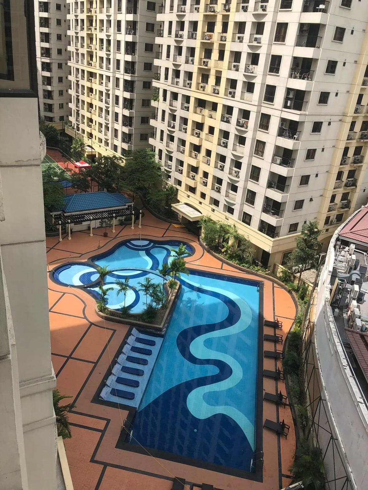 One bedroom Condo for rent in Forbeswood Heights . Fully furnished . Expected rent php 40,000’per mo... - photo 9