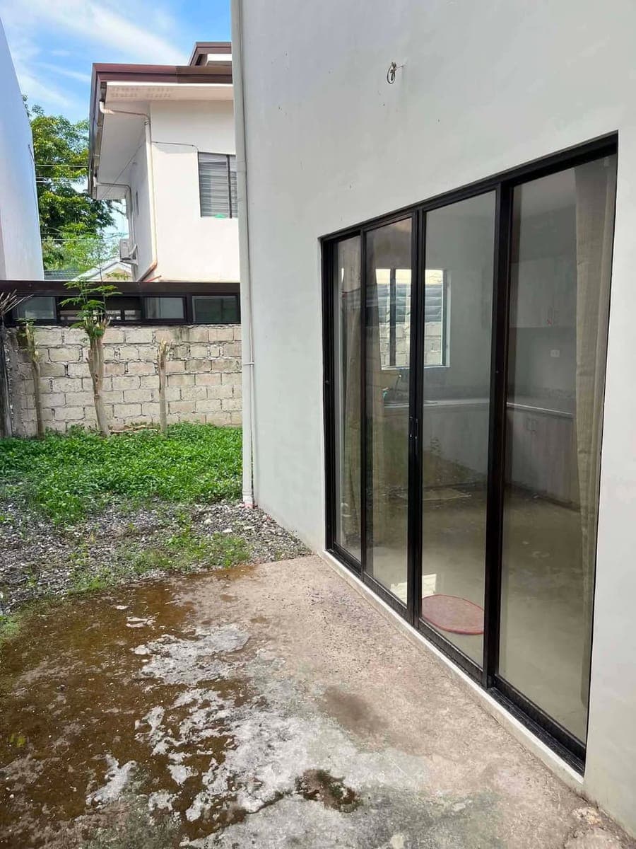 MODERN HOUSE FOR RENT SEMIFURNISH FOR ONLY 35K - photo 5