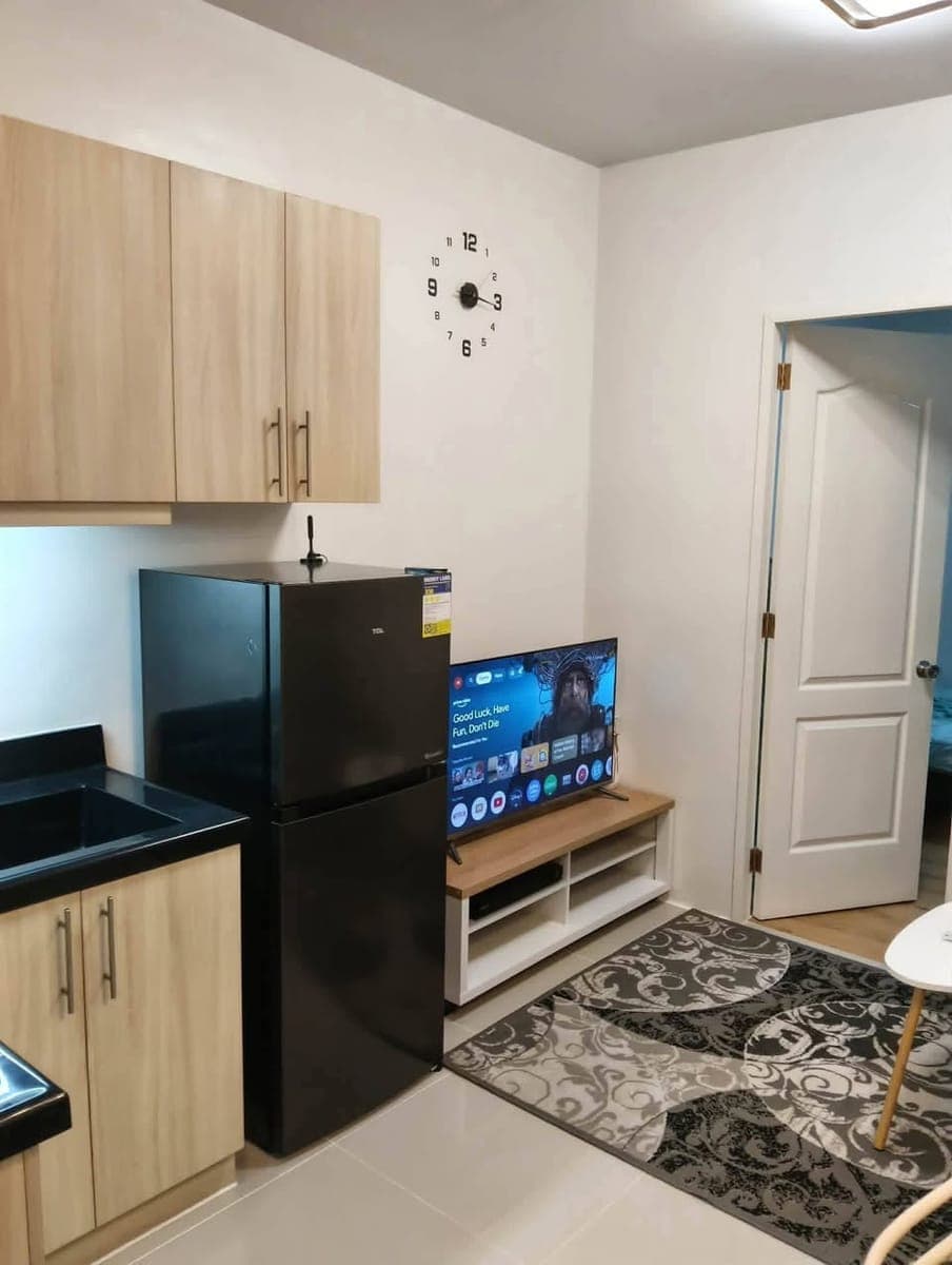 Brentwood for rent ph22k inclusive of condo dues - photo 2