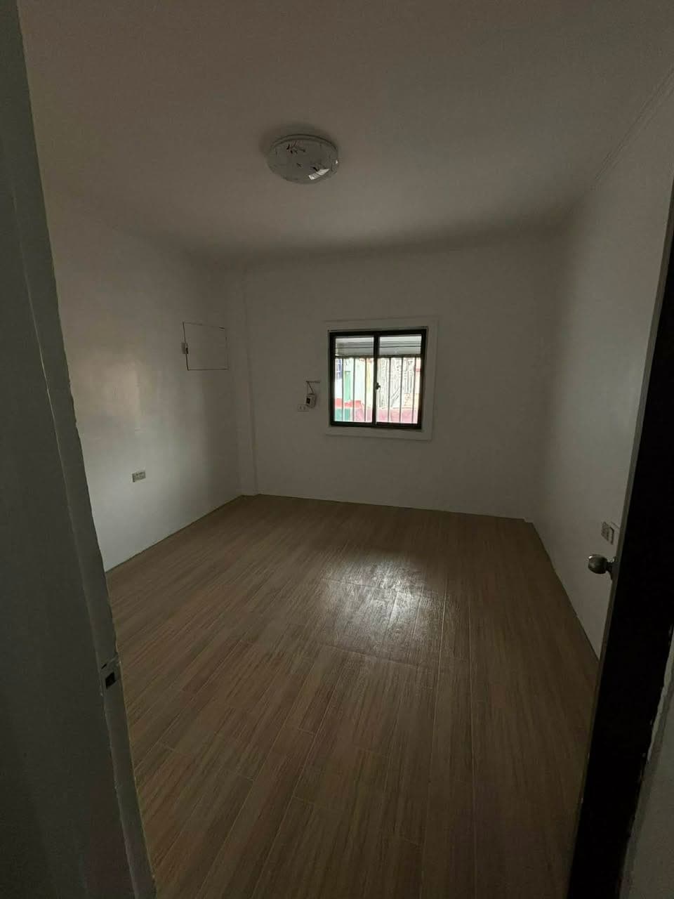 Room for Rent 2 BEDROOM APARTMENT - photo 3