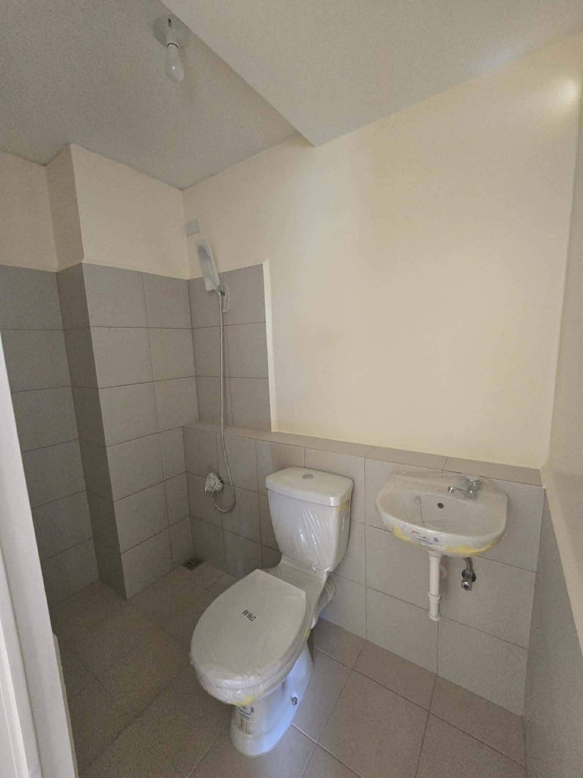 3 bedroom unit for rent! - photo 2