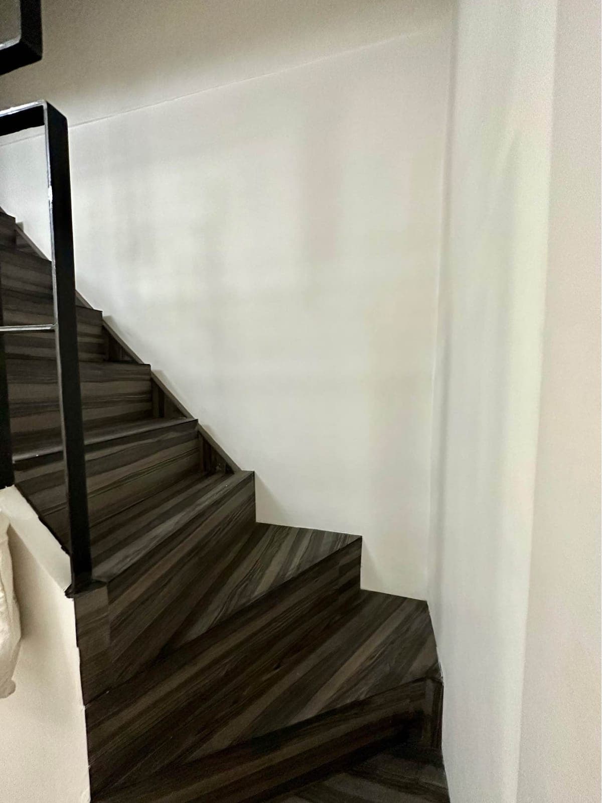 2BR Victoria Tower for RENT - photo 9