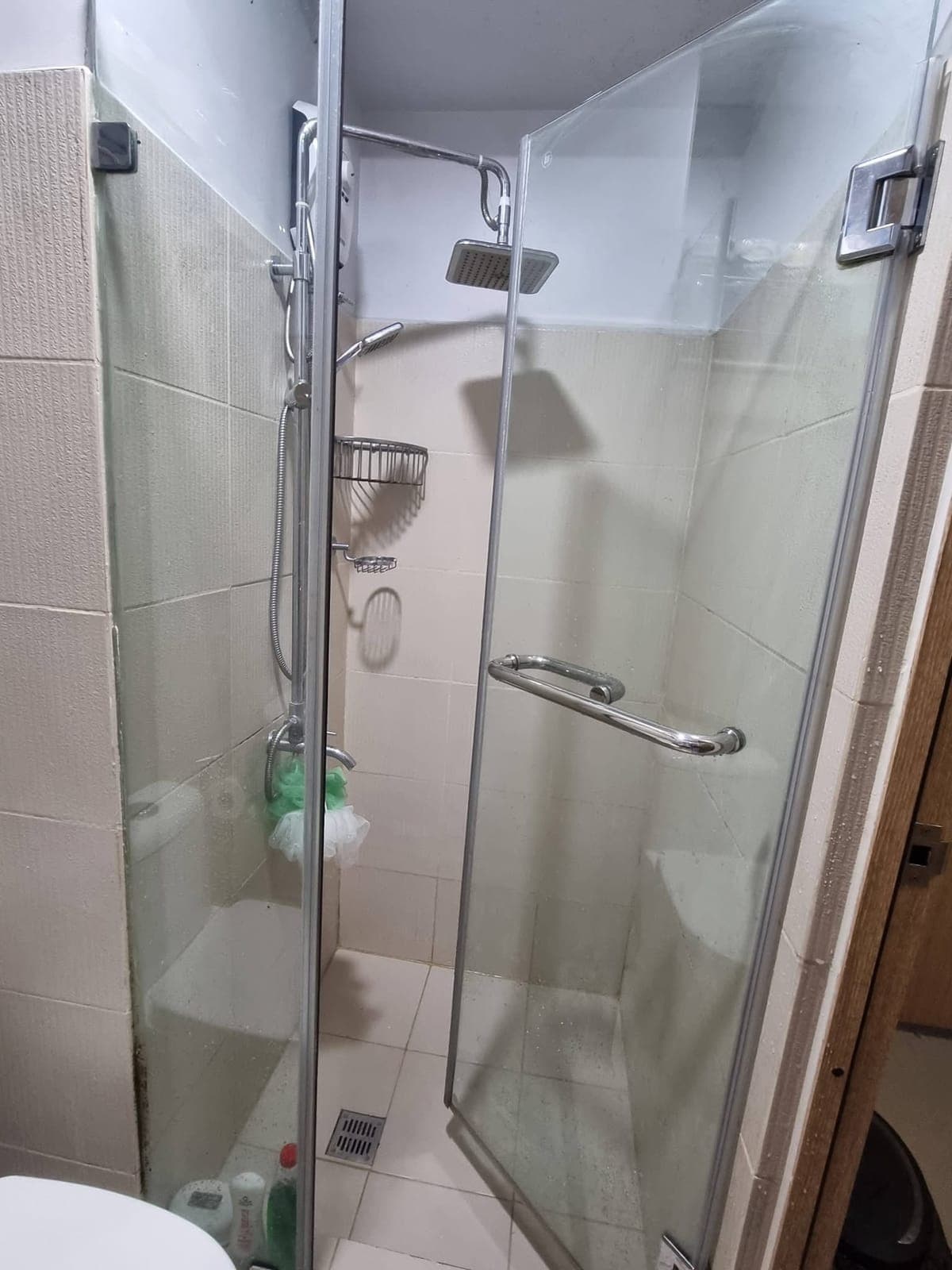 FOR RENT: Condo 1-Bedroom with Balcony & Parking Slot. - photo 4