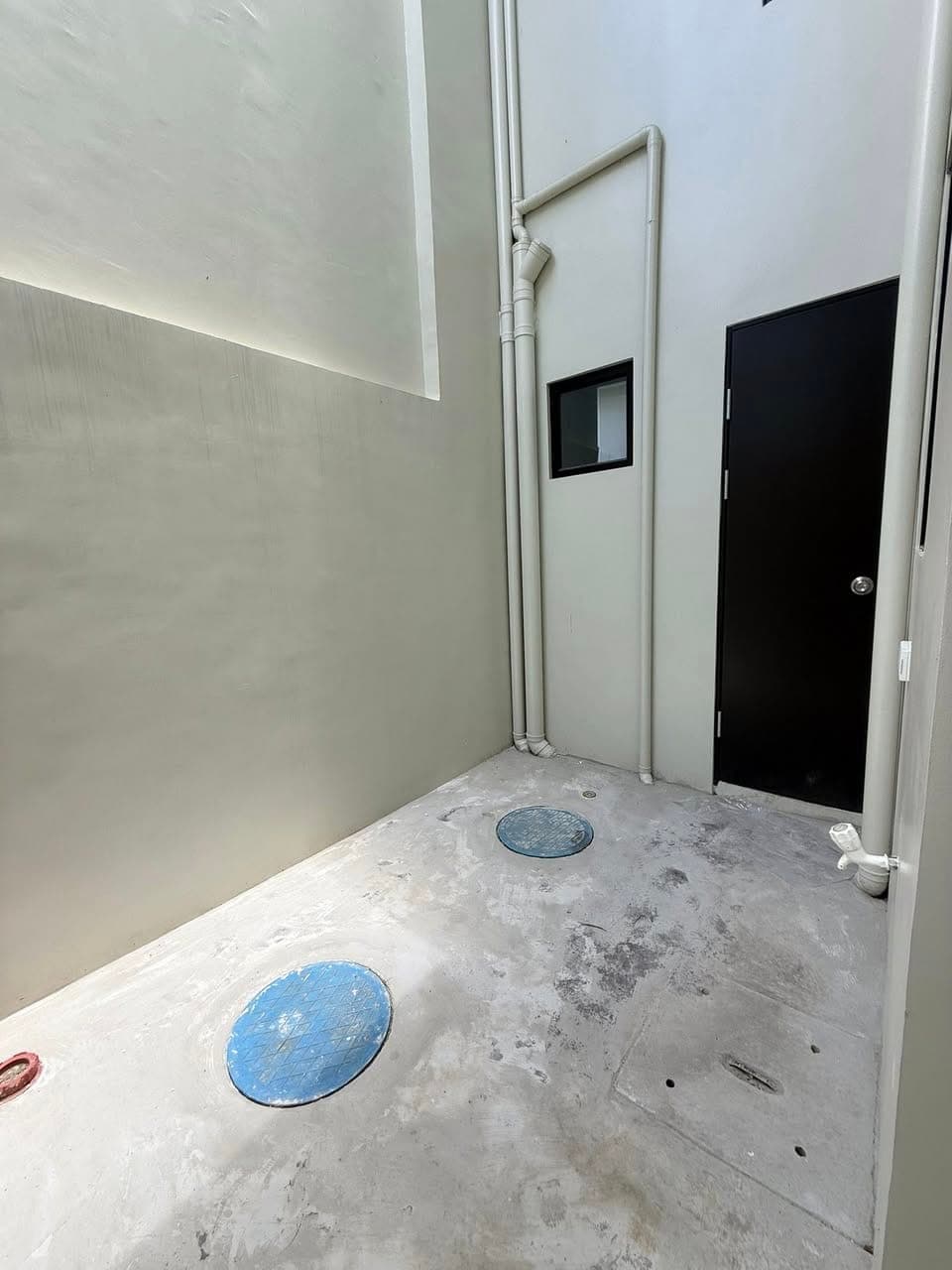 HOUSE FOR RENT – NAVONA COURT LUMBIA - photo 3