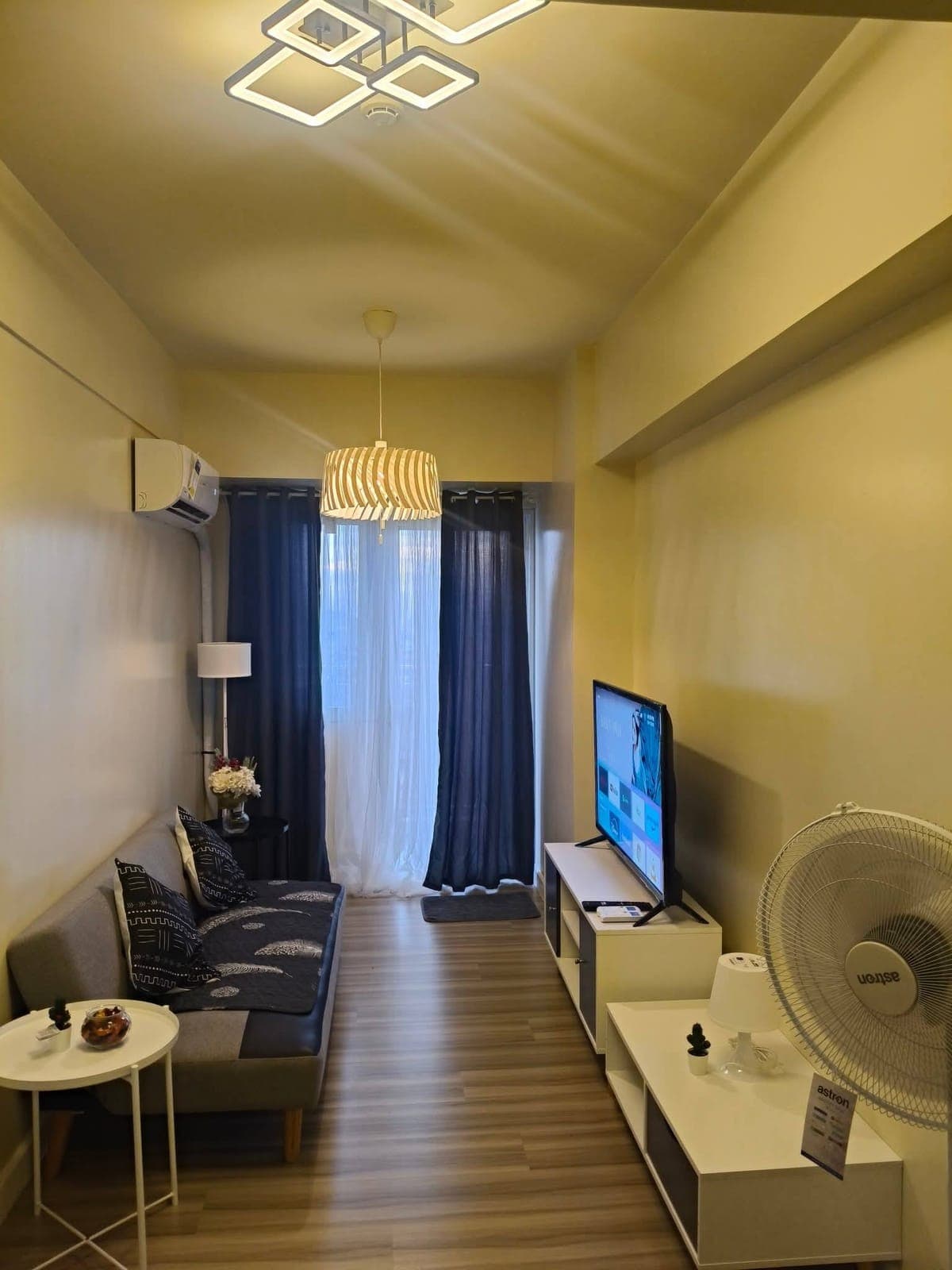 FOR RENT  WALKING DISTANCE TO AYALA MALLS CLOVERLEAF -  12th Floor - photo 2