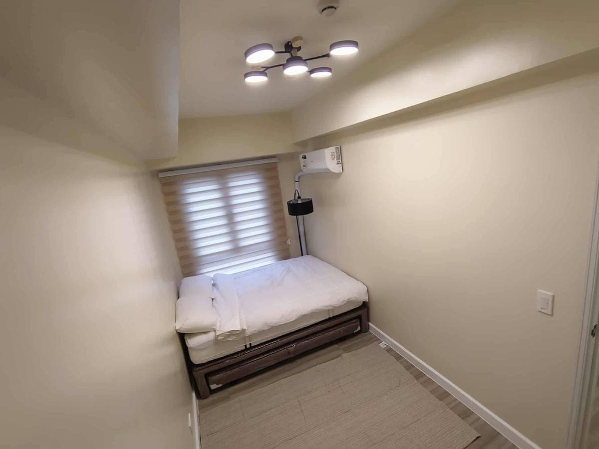 FOR RENT  WALKING DISTANCE TO AYALA MALLS CLOVERLEAF -  12th Floor - photo 12