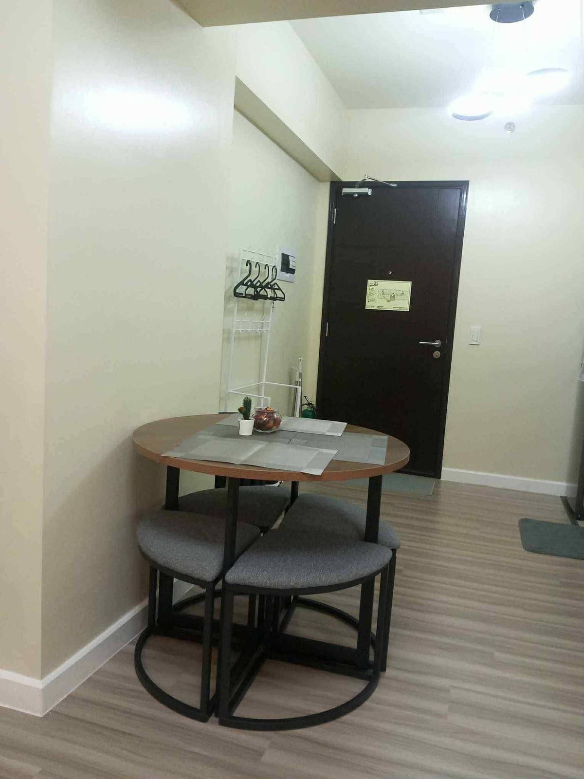 FOR RENT  WALKING DISTANCE TO AYALA MALLS CLOVERLEAF -  12th Floor - photo 4