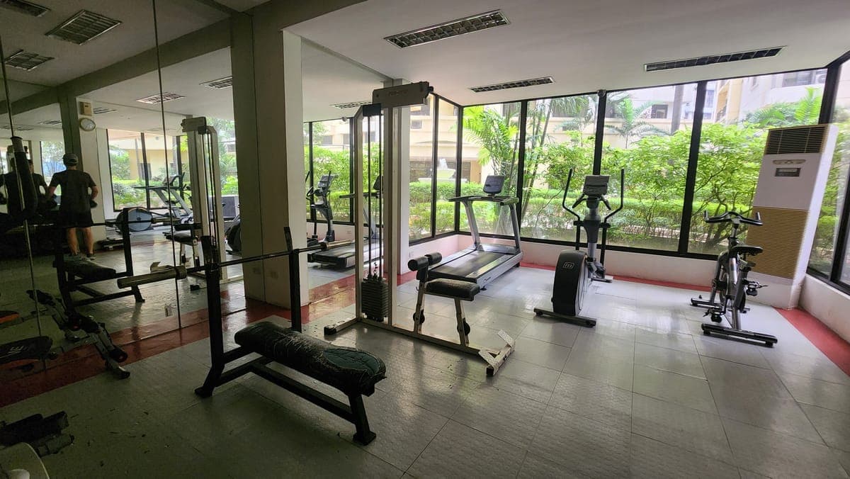 🏢 FOR RENT: 1BR Condo at Forbeswood Heights Taguig City - photo 3