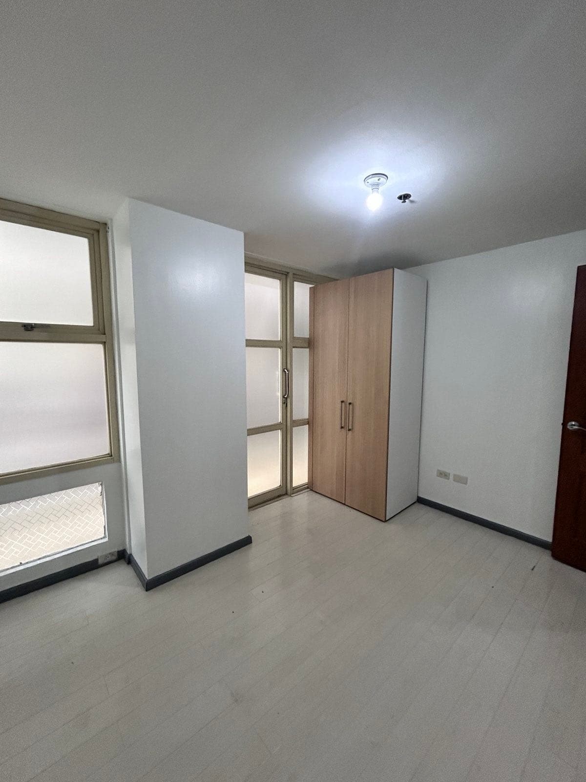 FOR LEASE / FOR SALE - photo 8