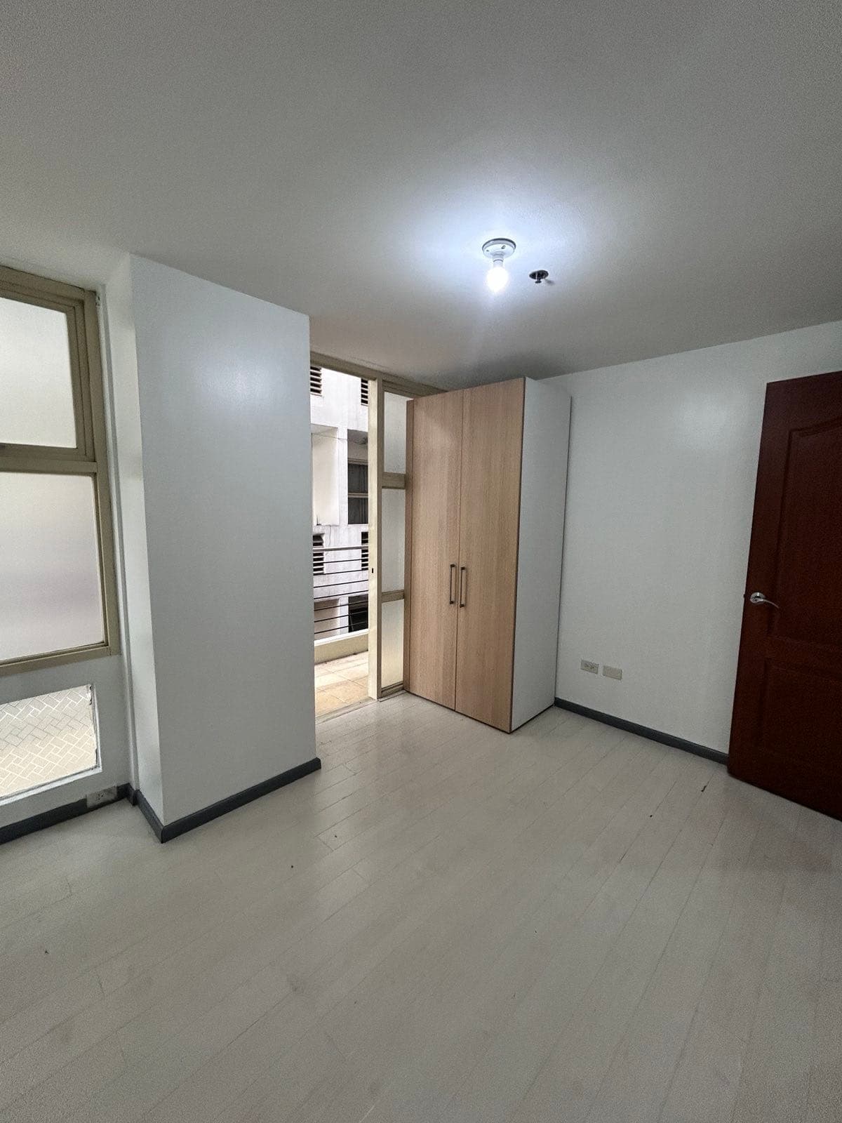 FOR LEASE / FOR SALE - photo 9