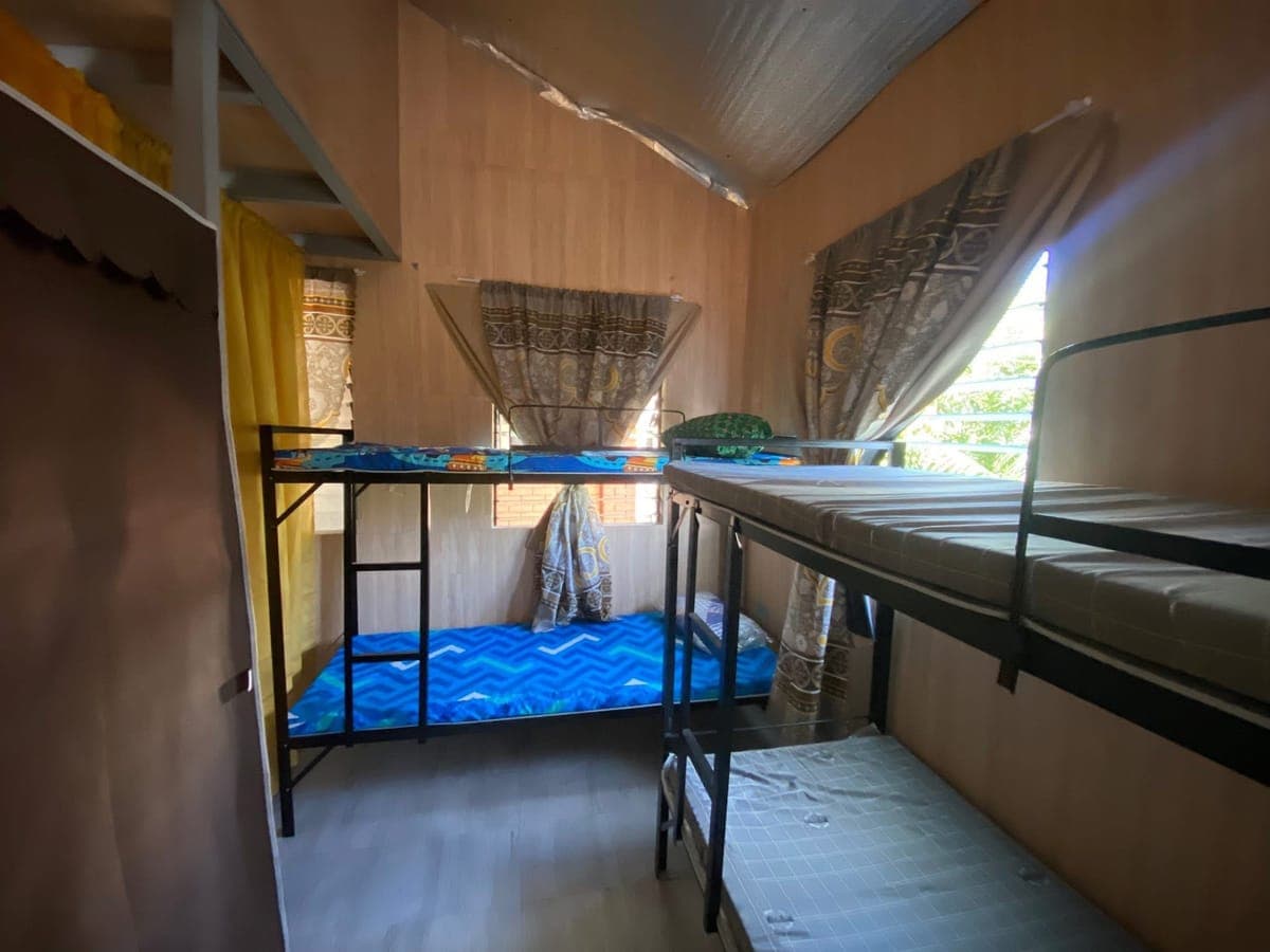 MALE BEDSPACE 2800 with elec wifi and water, 5 slots available. - photo 5